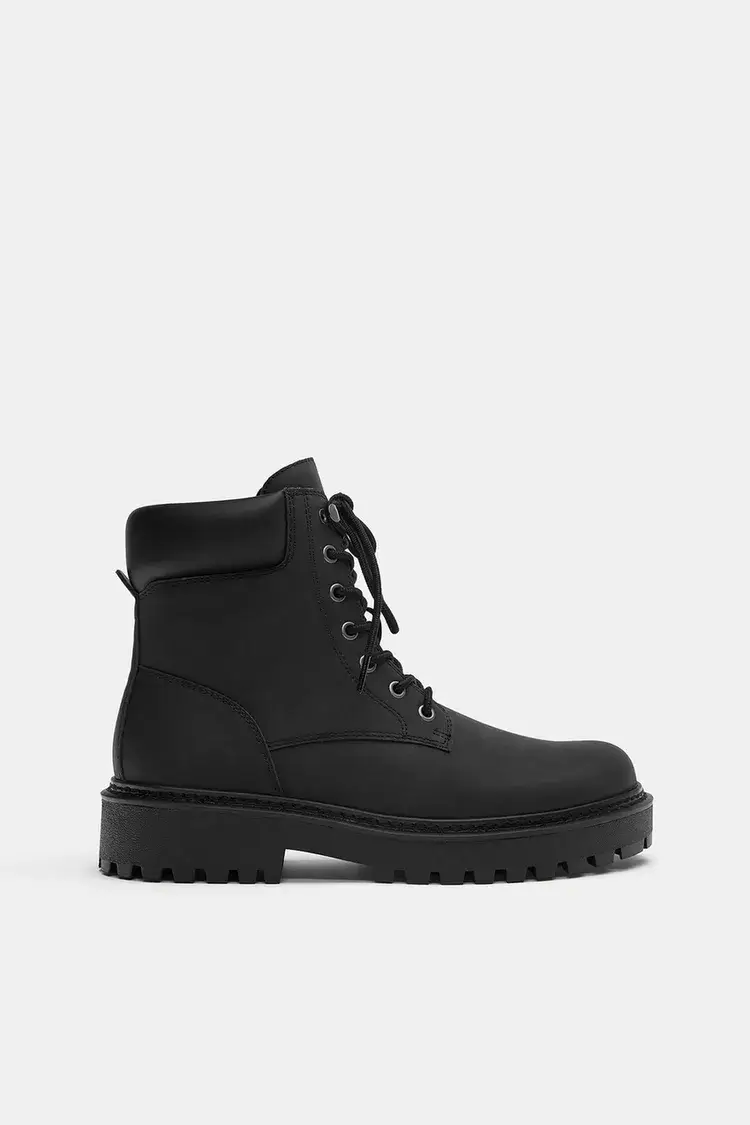 Botas-acordonadas-STWD-7.webp